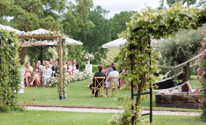 Cérémonie de mariage dans un château viticole à Bordeaux, Bordeaux, Château de Seguin